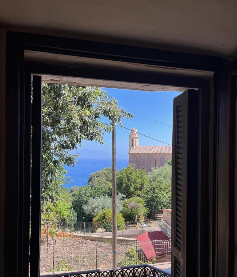 Charmant Duplex Au Coeur De Cargese Vue Mer Exterior foto
